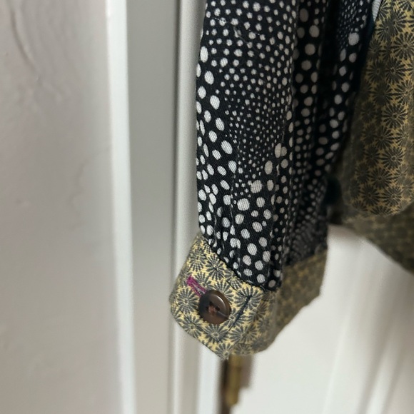 Mauve by Anthropologie Contrast Buttondown - Picture 5 of 7